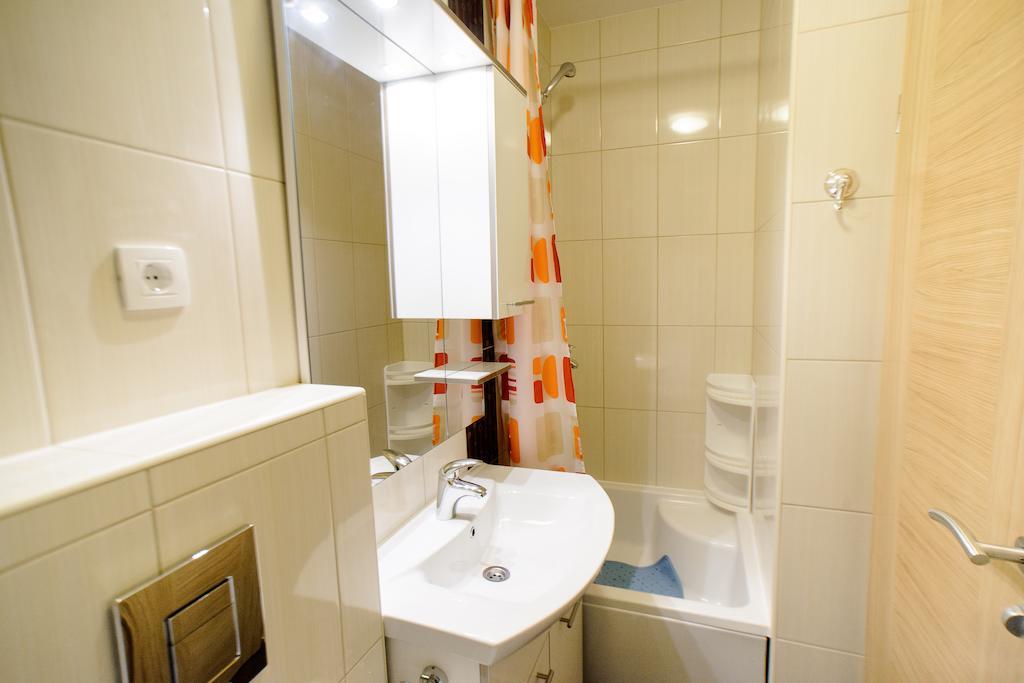 Lara Apartments Makarska Habitación foto